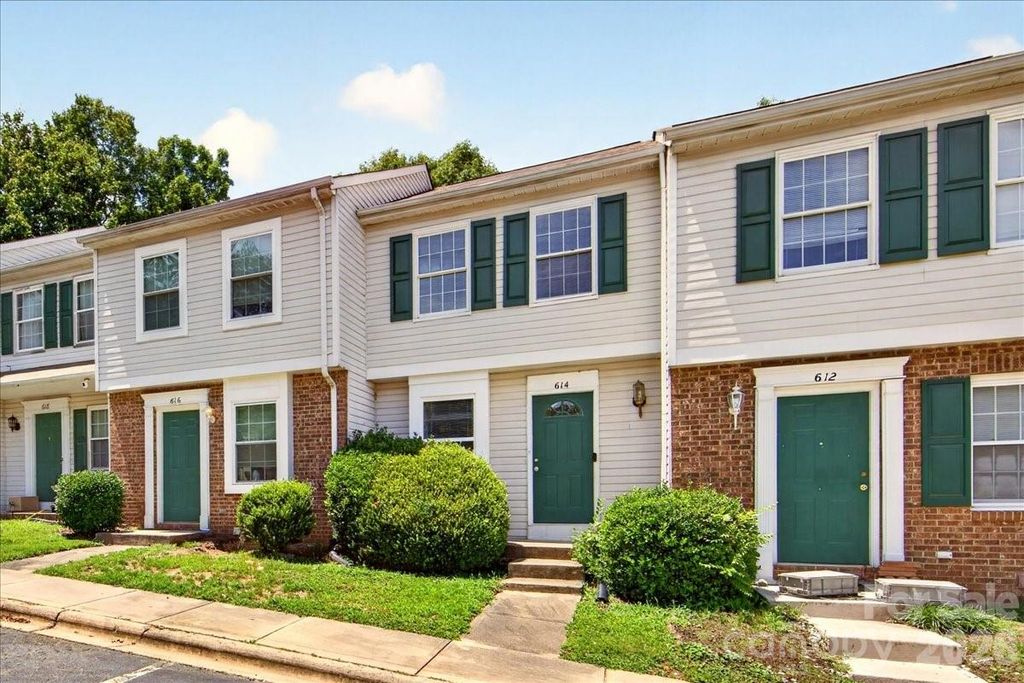 614 Lex Drive, Charlotte, NC 28262