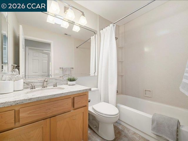 300 Bridgeside Circle, Danville, CA 94506