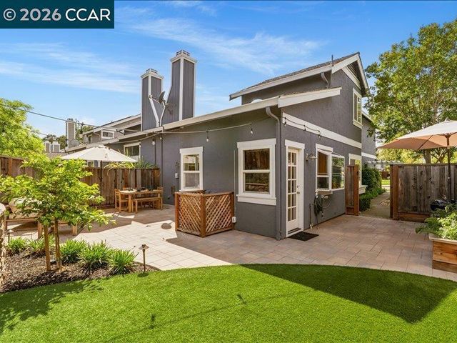 300 Bridgeside Circle, Danville, CA 94506