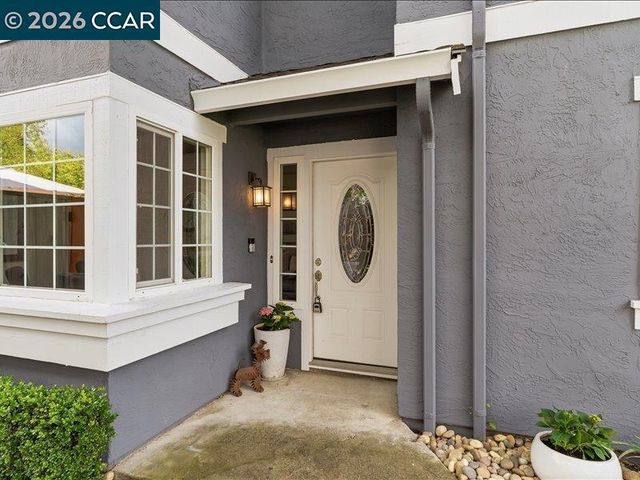 300 Bridgeside Circle, Danville, CA 94506