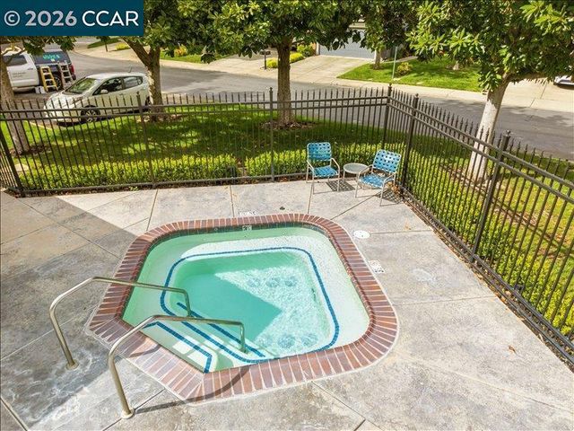 300 Bridgeside Circle, Danville, CA 94506