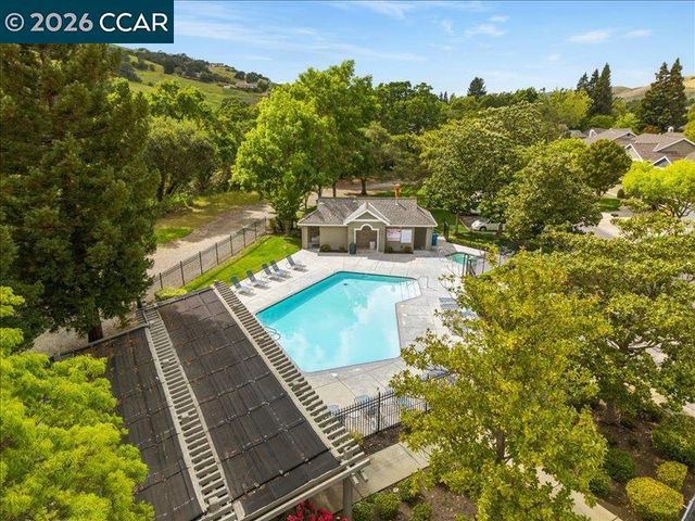 300 Bridgeside Circle, Danville, CA 94506