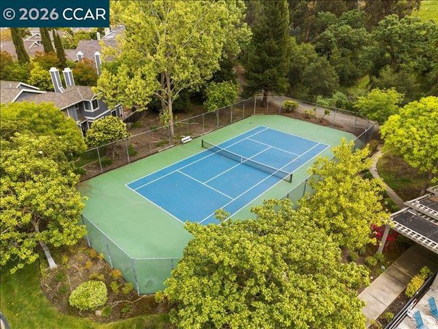 300 Bridgeside Circle, Danville, CA 94506