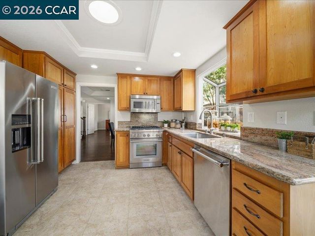 300 Bridgeside Circle, Danville, CA 94506
