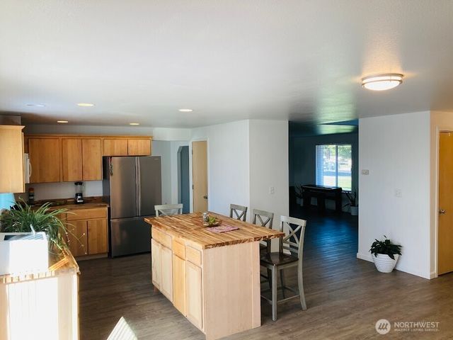 2020 Perch Avenue, Moses Lake, WA 98837