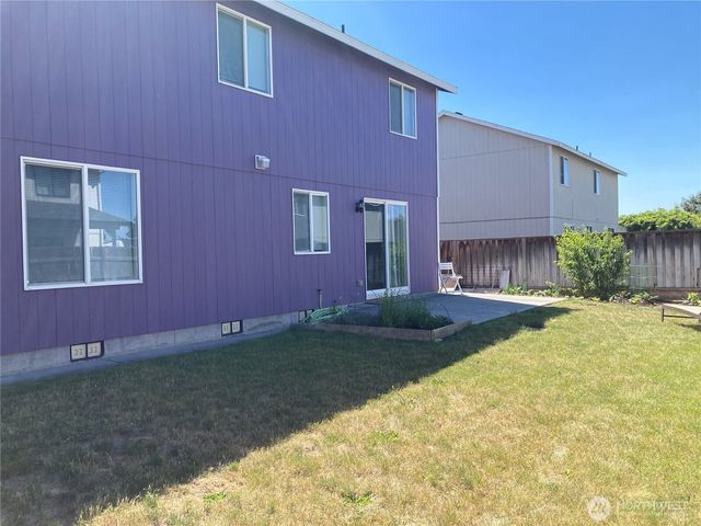 2020 Perch Avenue, Moses Lake, WA 98837