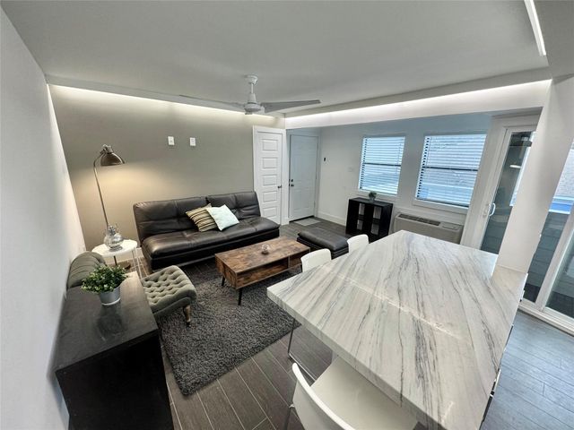 412 Pacific Street 12A, Houston, TX 77006