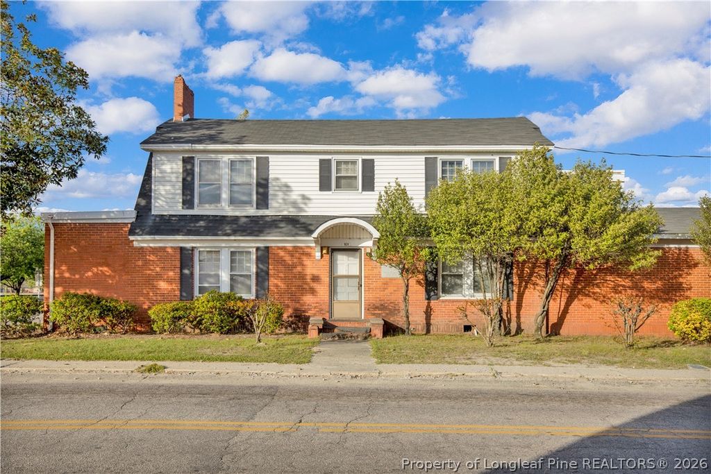 101 E 2nd Street, Pembroke, NC 28372 — exterior