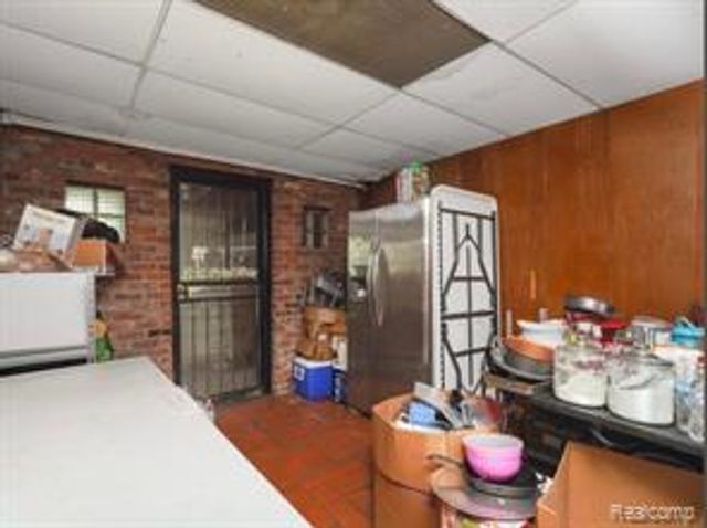 11119 Whitehill Street, Detroit, MI 48224