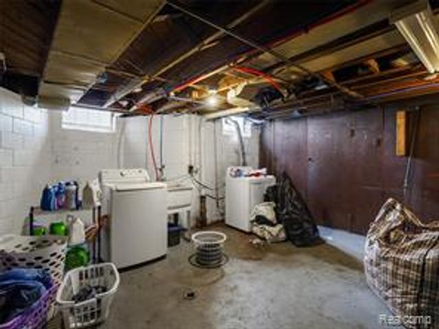 11119 Whitehill Street, Detroit, MI 48224