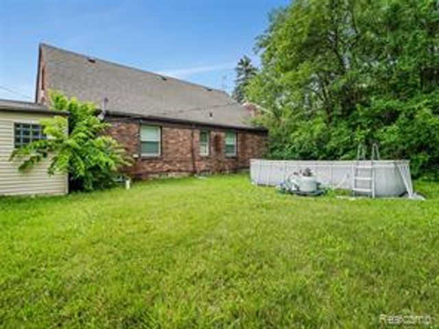 11119 Whitehill Street, Detroit, MI 48224