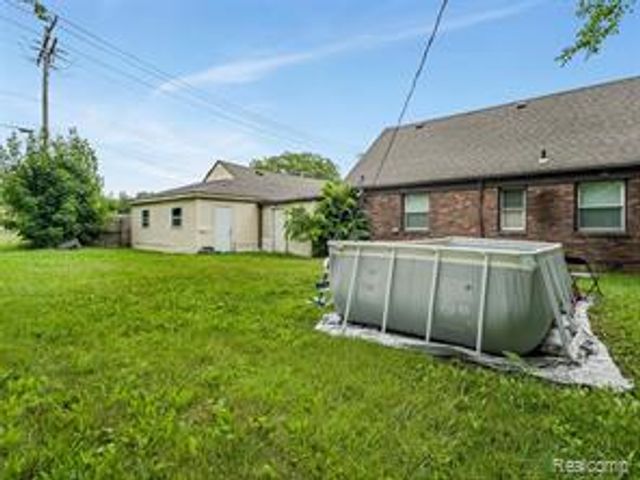 11119 Whitehill Street, Detroit, MI 48224