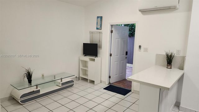 1921 SW 83rd Avenue 1, Miami, FL 33155