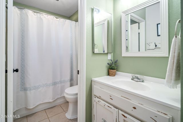 15152 Ojibwa Place, Lake Hughes, CA 93532