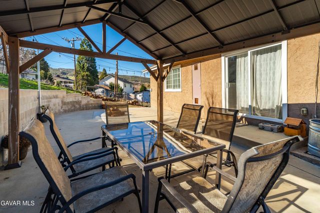 15152 Ojibwa Place, Lake Hughes, CA 93532