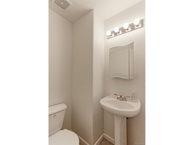 9168 W 50th Ln 2, Arvada, CO 80002