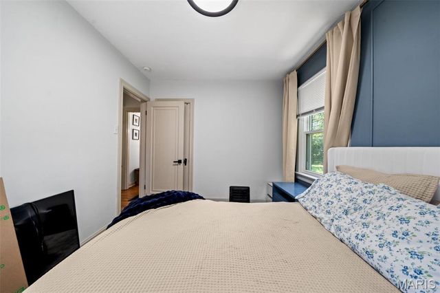 2826 Dunkirk Drive, St Louis, MO 63119