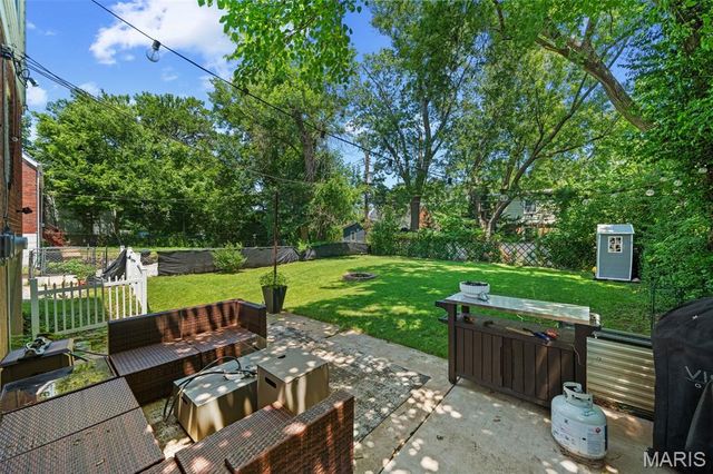 2826 Dunkirk Drive, St Louis, MO 63119