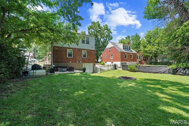 2826 Dunkirk Drive, St Louis, MO 63119