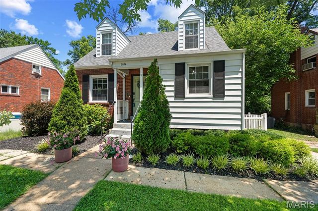2826 Dunkirk Drive, St Louis, MO 63119