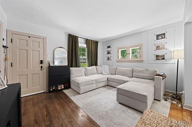 2826 Dunkirk Drive, St Louis, MO 63119