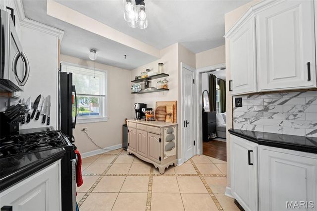 2826 Dunkirk Drive, St Louis, MO 63119