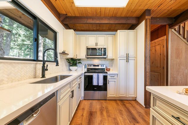 938 Country Club Drive, Tahoe City, CA 96145