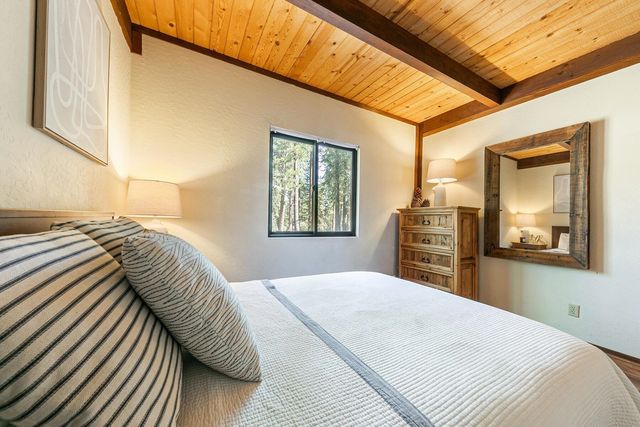 938 Country Club Drive, Tahoe City, CA 96145