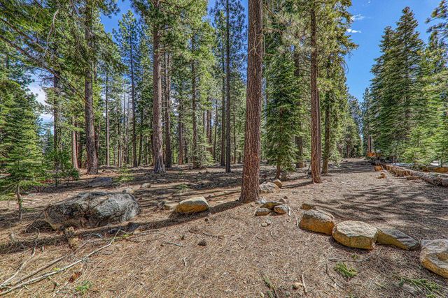 938 Country Club Drive, Tahoe City, CA 96145