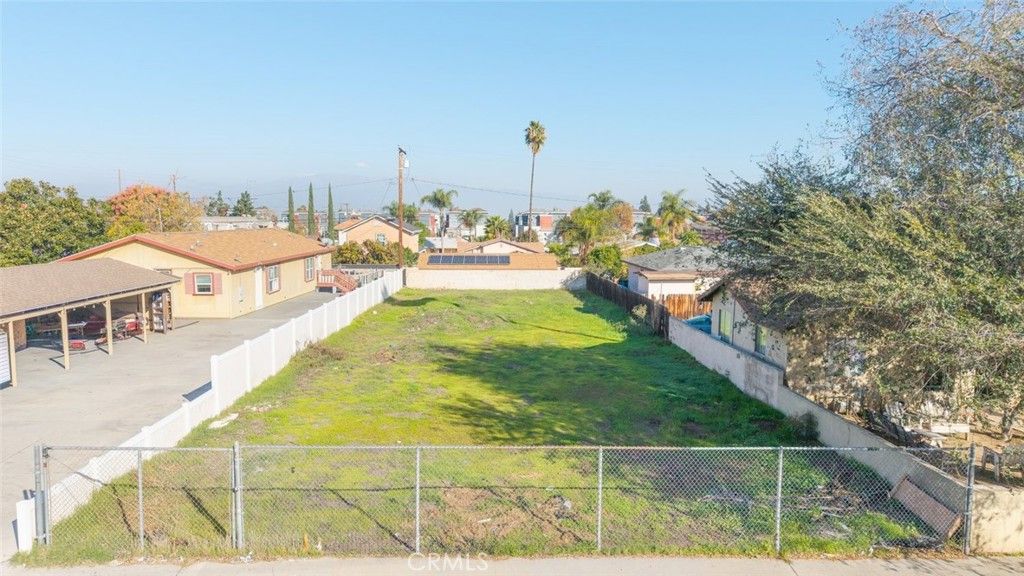 1243 E Street, Corona, CA 92882 — exterior