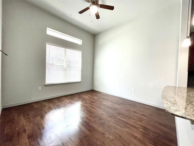 2525 Mccue St Road 1257, Houston, TX 77056