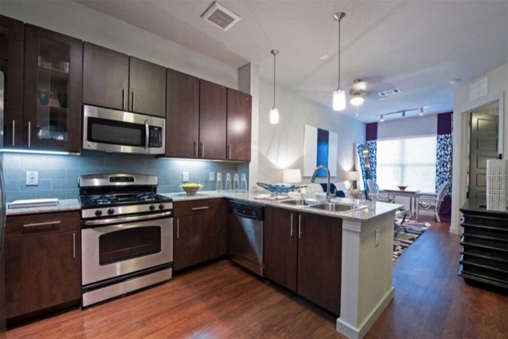 2525 Mccue St Road 1257, Houston, TX 77056