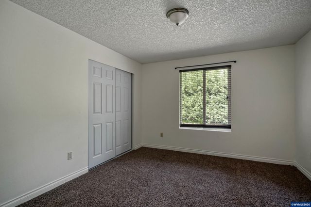 47280 Lyons Mill City Dr, Lyons, OR 97358