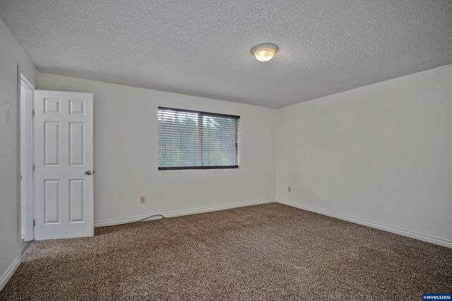 47280 Lyons Mill City Dr, Lyons, OR 97358
