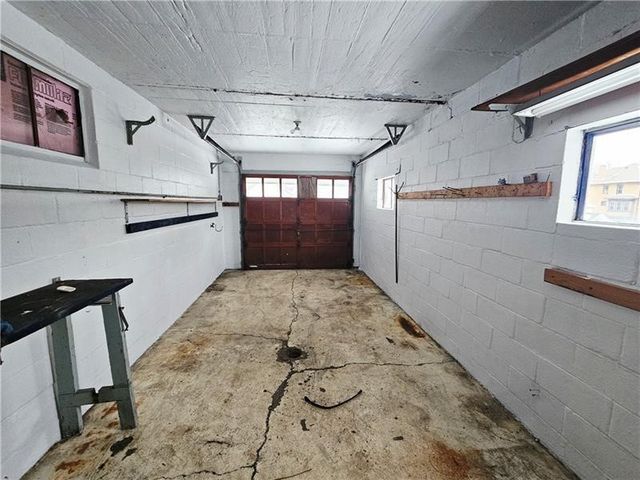 409 Mendelssohn Ave, Clairton, PA 15025