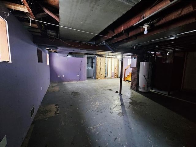 409 Mendelssohn Ave, Clairton, PA 15025