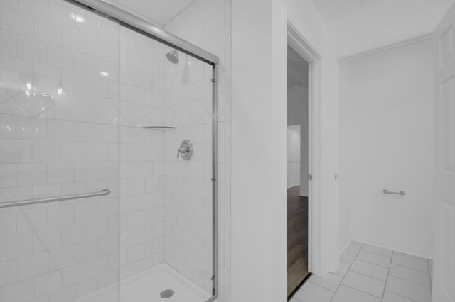 1004 E Fannin ST, Luling, TX 78648