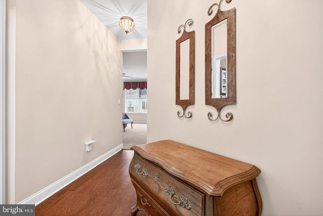 137 PLAZA GRANDE, Cherry Hill, NJ 08002