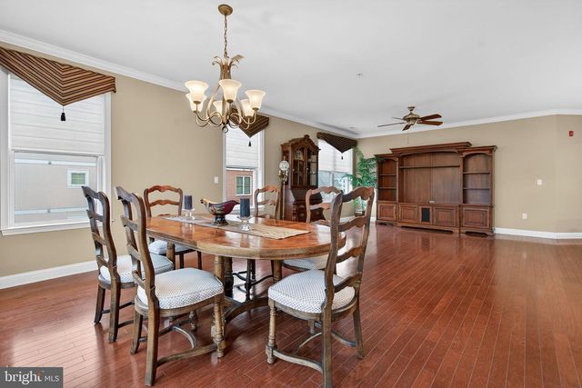 137 PLAZA GRANDE, Cherry Hill, NJ 08002