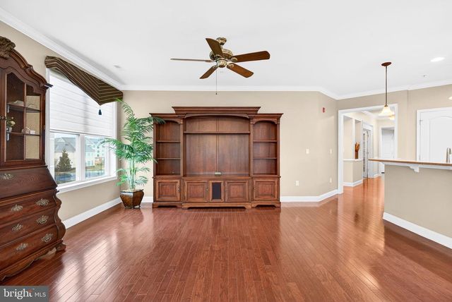 137 PLAZA GRANDE, Cherry Hill, NJ 08002