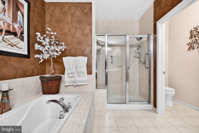 137 PLAZA GRANDE, Cherry Hill, NJ 08002