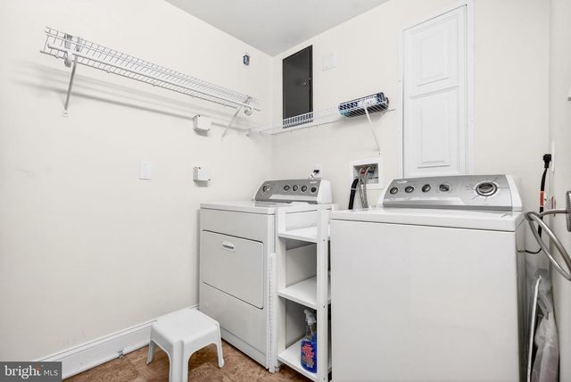 137 PLAZA GRANDE, Cherry Hill, NJ 08002