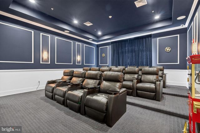 137 PLAZA GRANDE, Cherry Hill, NJ 08002