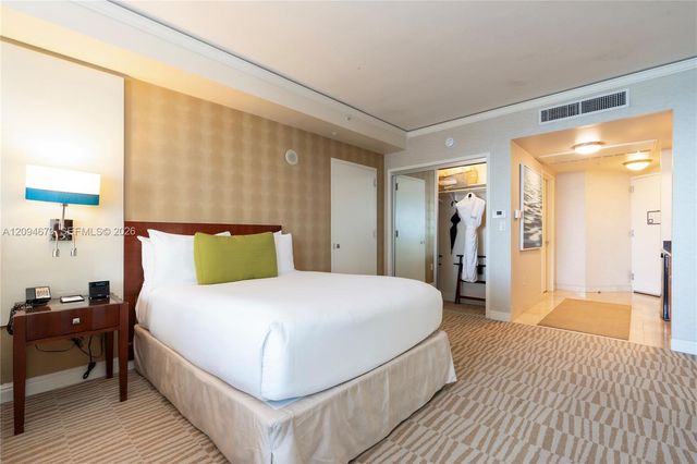 18001 Collins Avenue 606, Sunny Isles Beach, FL 33160
