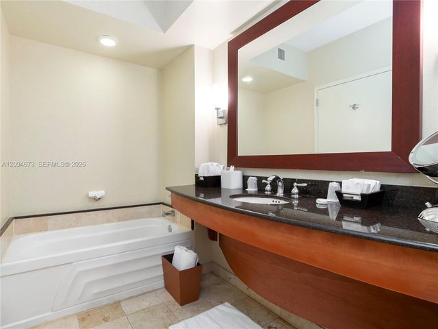 18001 Collins Avenue 606, Sunny Isles Beach, FL 33160