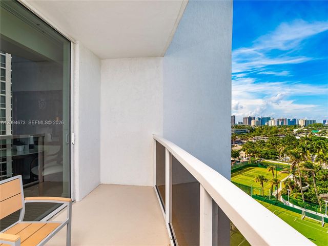18001 Collins Avenue 606, Sunny Isles Beach, FL 33160