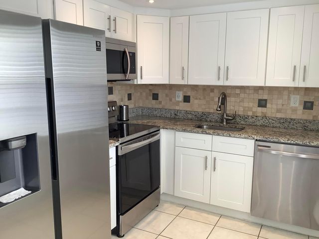 794 Normandy Q, Delray Beach, FL 33484