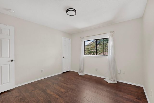 11517 Chatam Berry LN, Austin, TX 78748