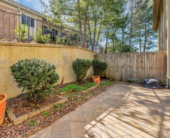 4487 Post Pl Apt 126, Nashville, TN 37205