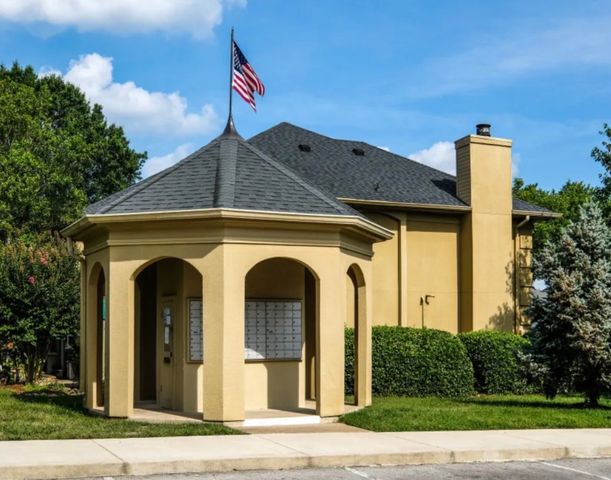 4487 Post Pl Apt 126, Nashville, TN 37205